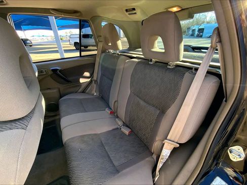 Used 2002 Toyota RAV4 4WD image 19