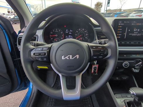 Used 2022 Kia Rio S image 18
