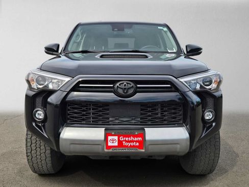 Certified 2022 Toyota 4Runner TRD Off-Road Premium AWD/4WD image 10