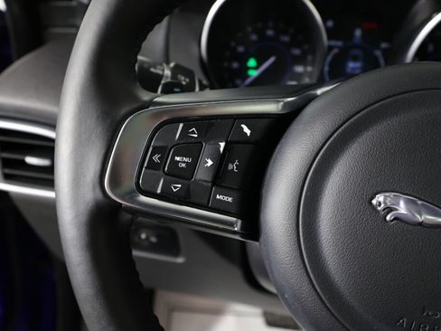 Used 2018 Jaguar F-PACE Prestige AWD/4WD image 34