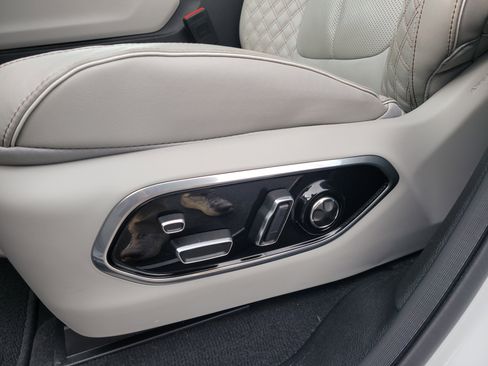 Used 2023 Jeep Grand Cherokee L Summit w/ Advanced Protech Group IV image 18