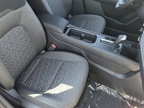 New 2026 Nissan Kicks SV image 15