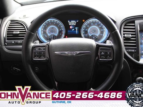 Used 2012 Chrysler 300 S image 29