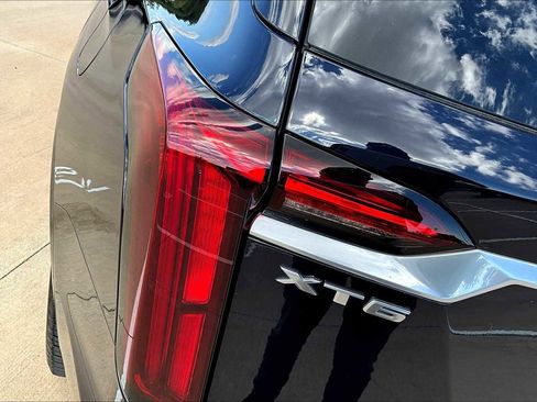 Used 2021 Cadillac XT6 Premium Luxury image 55
