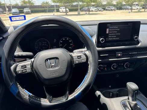 Used 2023 Honda HR-V Sport image 10