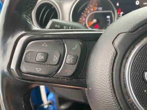 Used 2022 Jeep Gladiator Sport AWD/4WD image 27