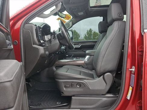 Used 2025 Chevrolet Silverado 2500 LTZ w/ LTZ Convenience Package AWD/4WD image 15