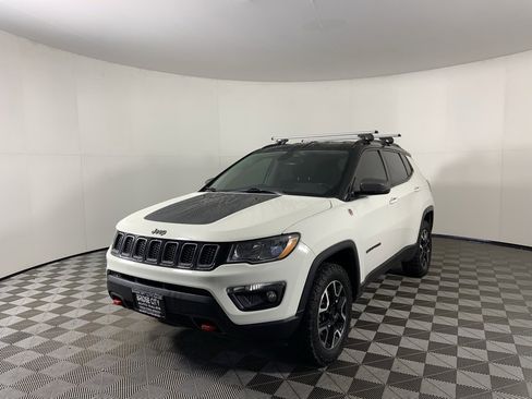 Used 2020 Jeep Compass Trailhawk image 5