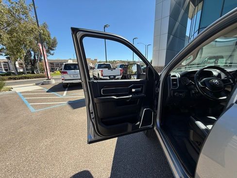 Used 2024 RAM 3500 Laramie w/ Towing Technology Group image 16