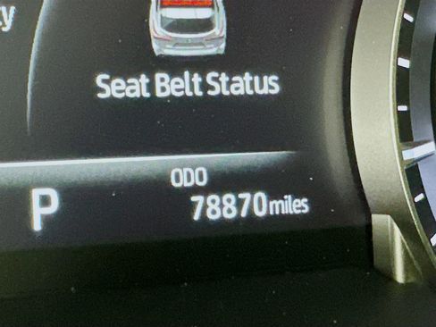 Used 2021 Toyota Highlander Limited FWD image 19