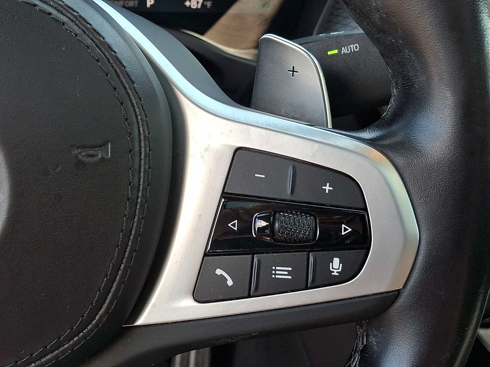 Used 2023 BMW X4 xDrive30i w/ M Sport Package AWD/4WD image 24