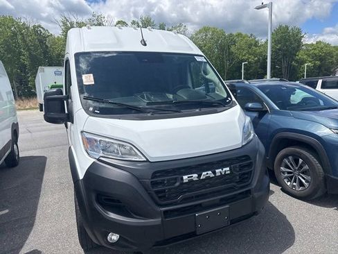 Used 2026 RAM ProMaster 2500 w/ Convenience Group FWD image 2