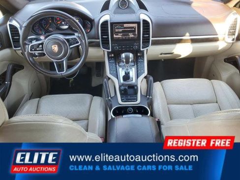Used 2017 Porsche Cayenne Platinum Edition image 15