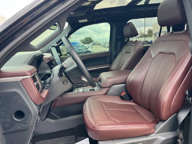 Used 2024 Ford Expedition Limited RWD image 29
