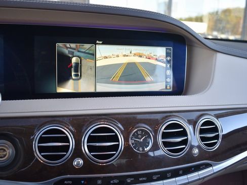 Used 2018 Mercedes-Benz S 560 Sedan image 7