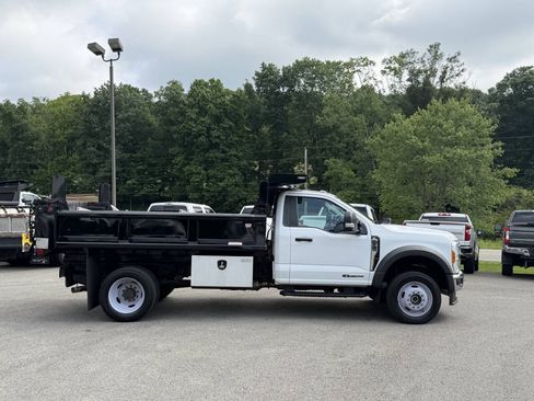 Used 2023 Ford F550 4x4 Regular Cab Super Duty image 2