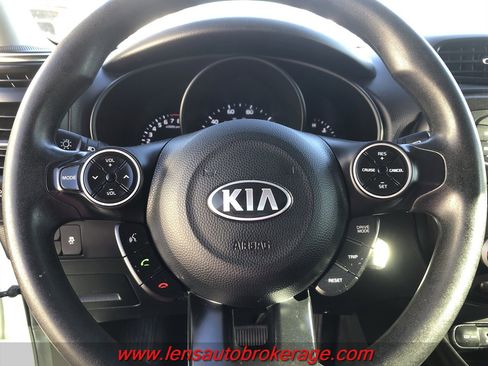 Used 2018 Kia Soul image 13
