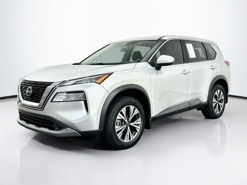 Used 2023 Nissan Rogue SV AWD/4WD image 3