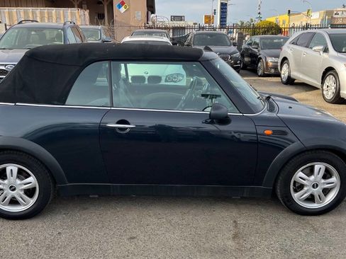 Used 2008 MINI Cooper Convertible image 7