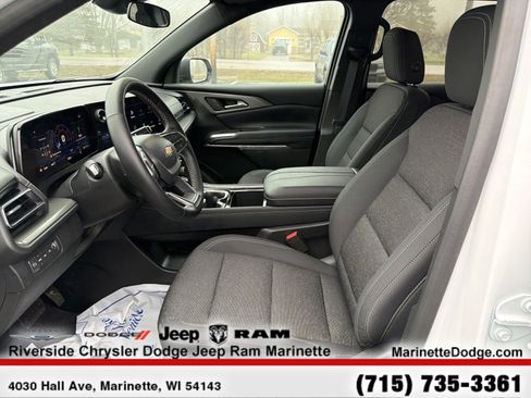 Used 2025 Chevrolet Traverse LT AWD/4WD image 15