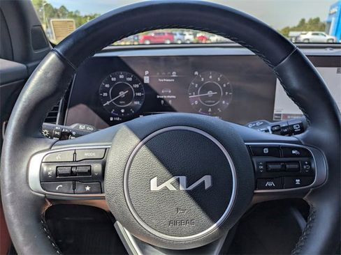 Used 2023 Kia Sportage SX image 32