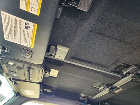 Used 2024 Ford Bronco Outer Banks image 27