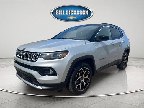 Used 2025 Jeep Compass Limited AWD/4WD image 3