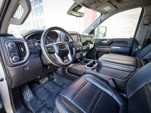 Used 2023 GMC Sierra 2500 Denali w/ Denali Ultimate Package AWD/4WD image 12