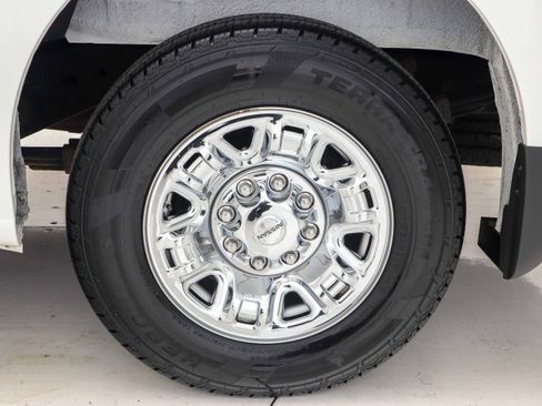 Used 2019 Nissan NV 3500 SV image 27
