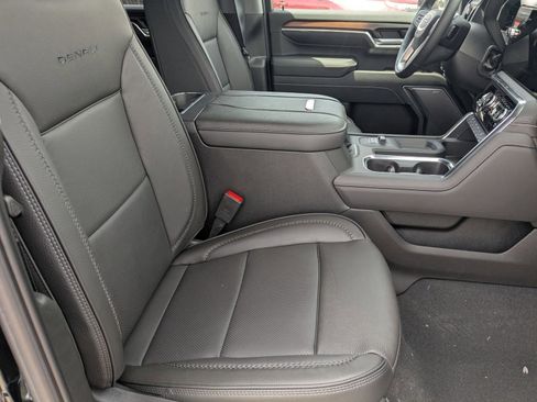 New 2025 GMC Sierra 2500 Denali w/ Denali Reserve Package image 26