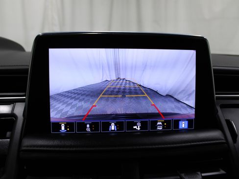 Used 2021 Chevrolet Tahoe High Country w/ Premium Package image 21