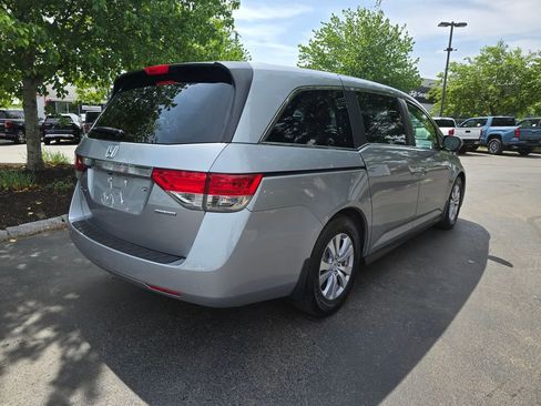 Used 2016 Honda Odyssey SE image 7
