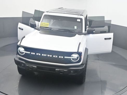 New 2025 Ford Bronco Badlands image 65
