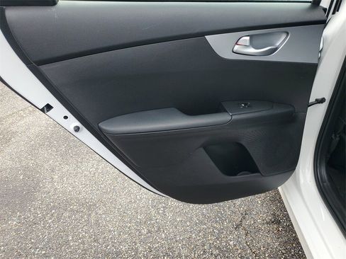 Used 2023 Kia Forte LXS image 23