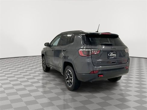Used 2024 Jeep Compass Trailhawk image 8
