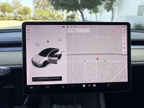 Used 2021 Tesla Model Y Long Range AWD/4WD image 21