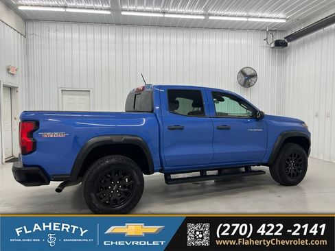 Used 2025 Chevrolet Colorado Trail Boss AWD/4WD image 2