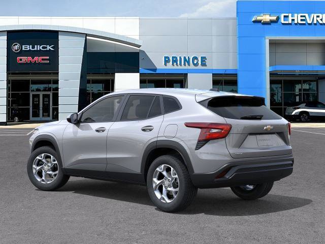 New 2026 Chevrolet Trax LS w/ LS Convenience Package FWD image 3