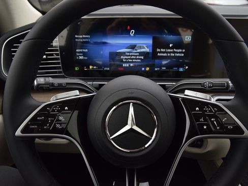 New 2026 Mercedes-Benz GLE 450 4MATIC image 23