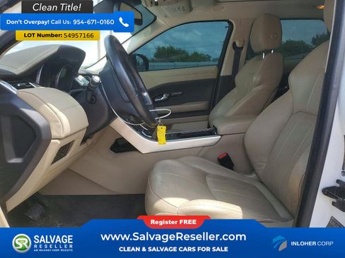Used 2016 Land Rover Range Rover Evoque SE AWD/4WD image 9