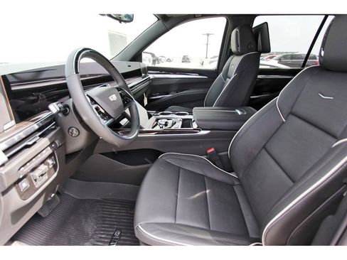 New 2026 Cadillac Escalade Luxury w/ Touring Package image 6