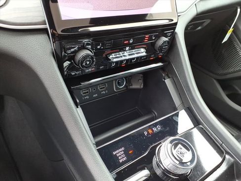 New 2025 Jeep Grand Cherokee L Limited w/ Black Appearance Package image 16