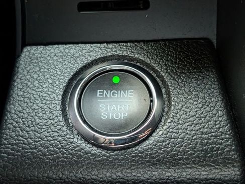 Used 2019 Ford Expedition Limited w/ Equipment Group 302A RWD image 20