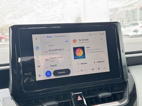 Certified 2025 Toyota Corolla SE image 3