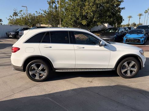 Used 2016 Mercedes-Benz GLC 300 image 6