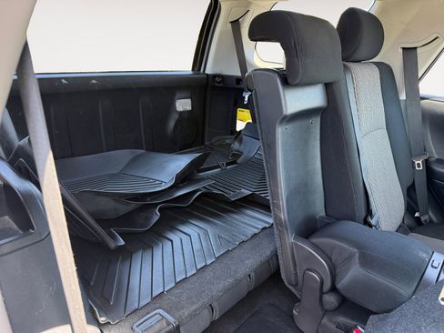 Used 2022 Toyota 4Runner SR5 AWD/4WD image 19