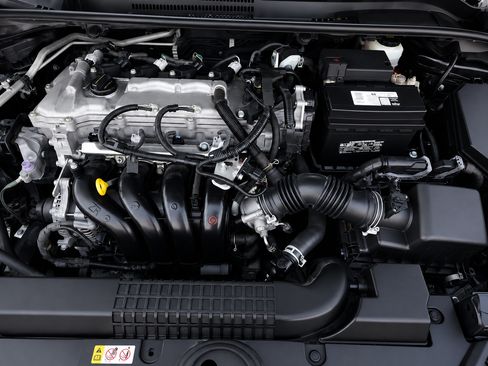 Used 2020 Toyota Corolla LE FWD image 6