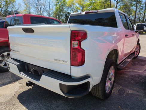 Used 2022 Chevrolet Silverado 1500 Custom image 5