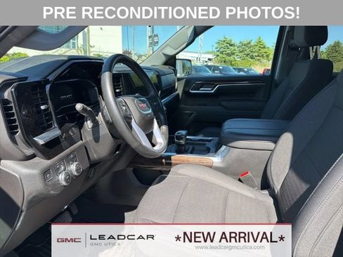 Used 2025 GMC Sierra 1500 Elevation w/ X31 Off-Road Package AWD/4WD image 19