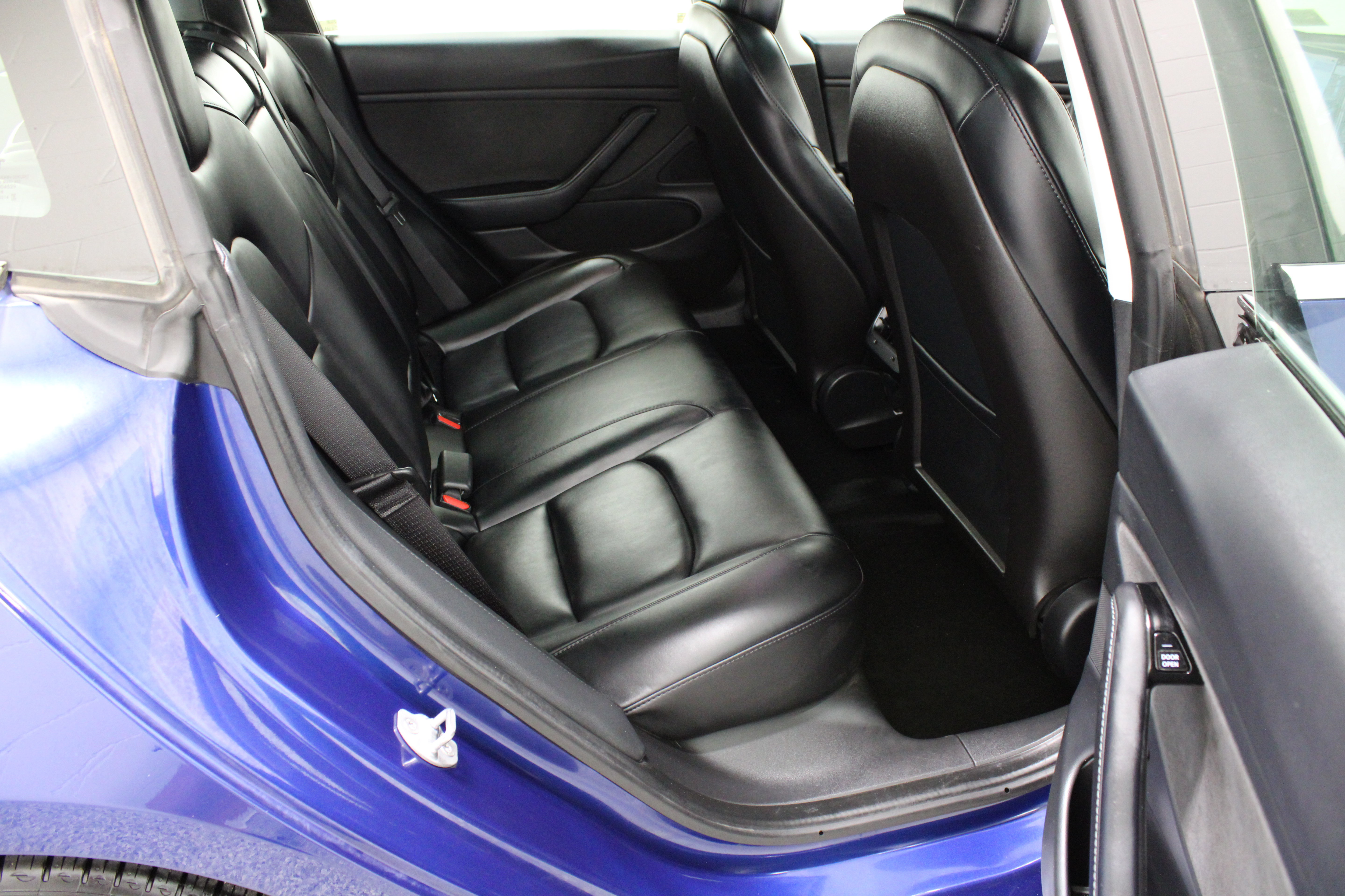 Used 2020 Tesla Model 3 Long Range AWD/4WD image 32